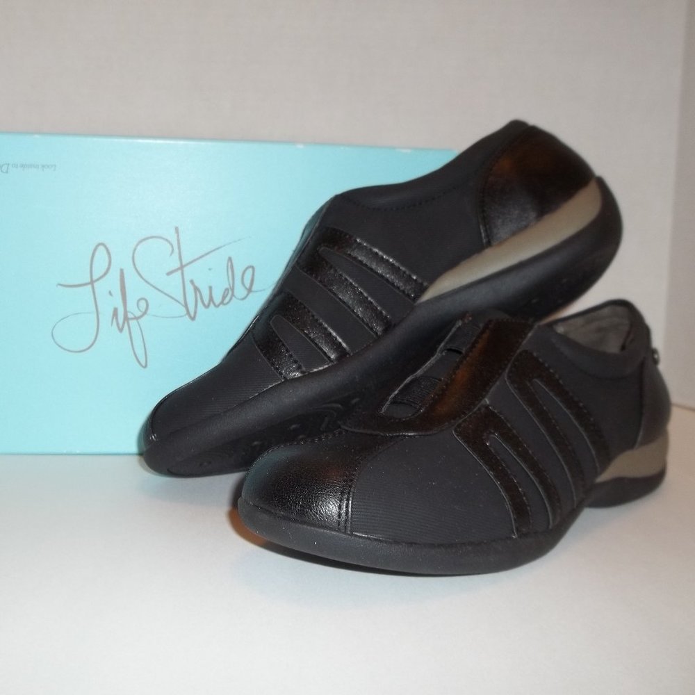 Women's Life Stride NWT Slip On Shoe Size 7.5